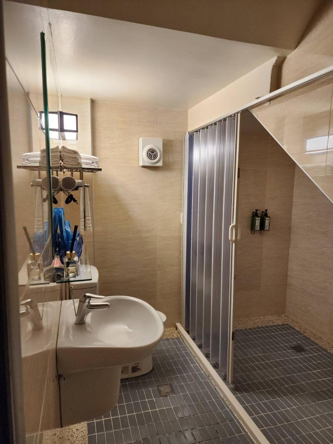 910 Hostel يولي المظهر الخارجي الصورة